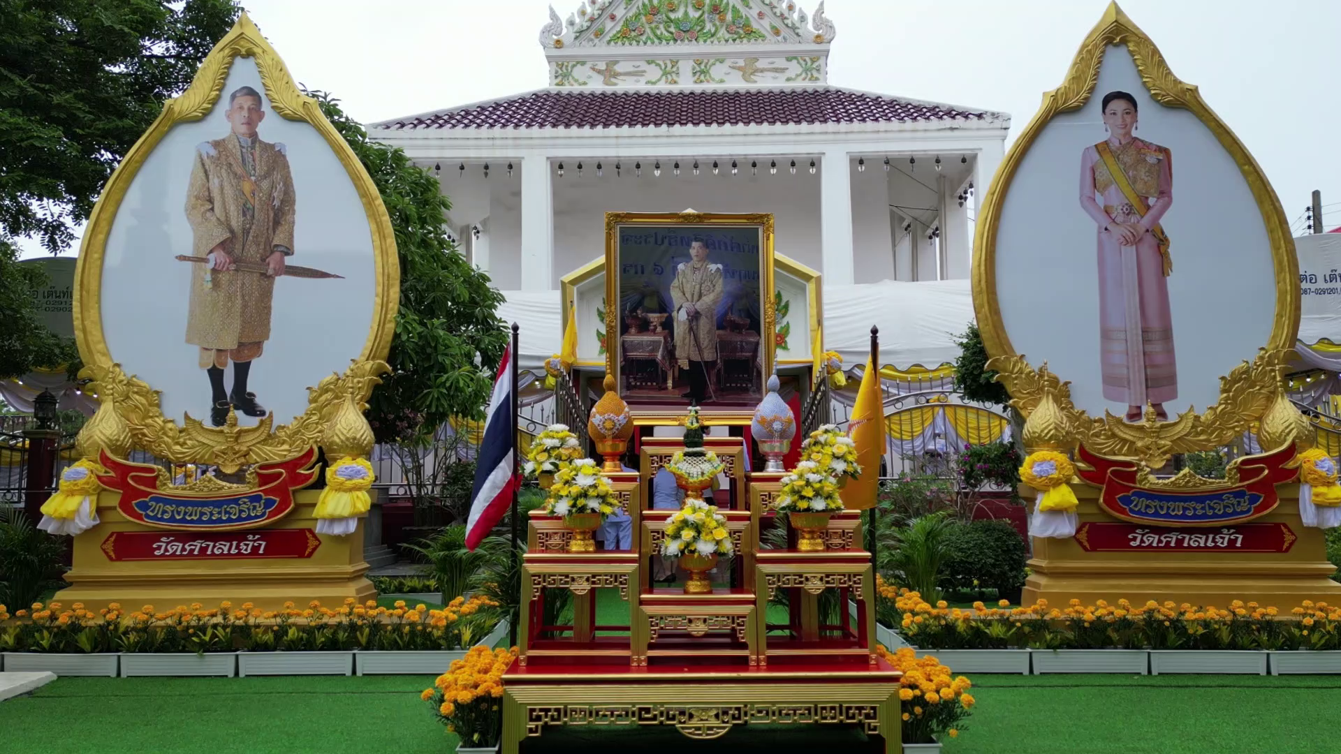 ประมวลภาพการประกอบพิธีพลีกรรมตักน้ำจากแหล่งน้ำศักดิ์สิทธิ์ บริเวณกลางลำน้ำเจ้าพระยา หน้าวัดศาลเจ้า