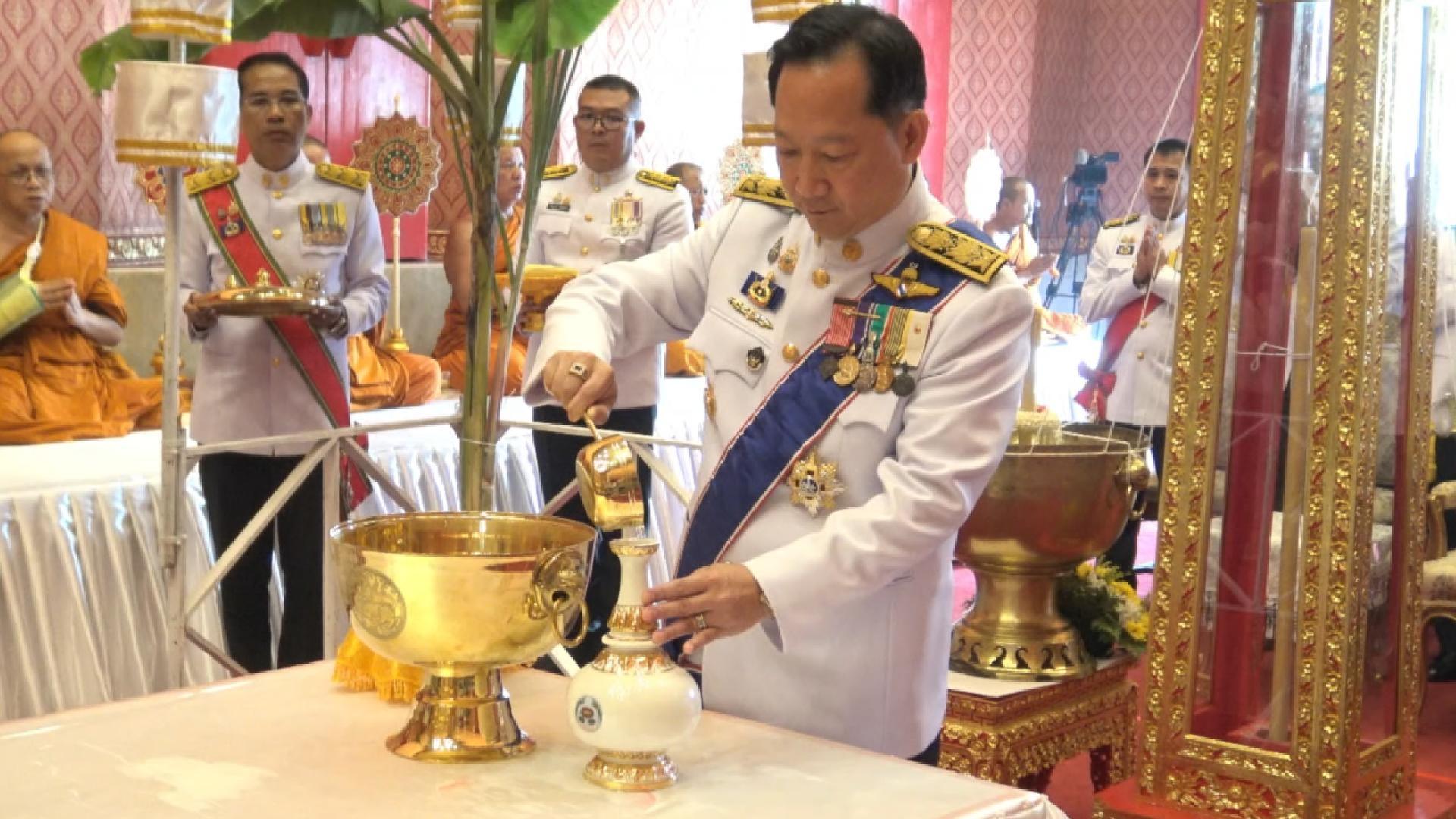 ประมวลภาพประกอบพิธีเวียนเทียนสมโภชน้ำพระพุทธมนต์ศักดิ์สิทธิ์ ณ อุโบสถวัดประยูรธรรมาราม